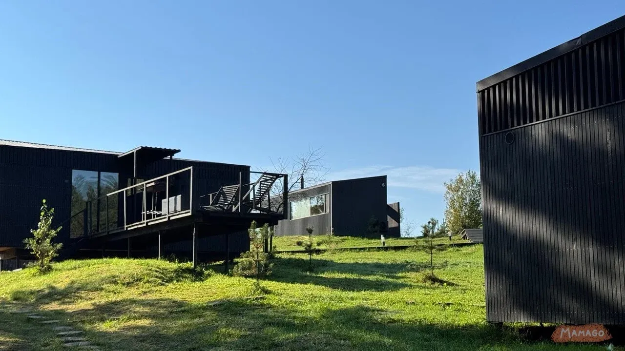 «Nomad Houses»