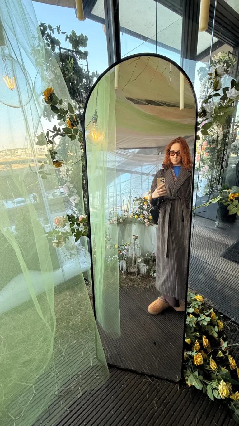 Самая изысканная весенняя фотозона - Image 02 (March 10, 2026)