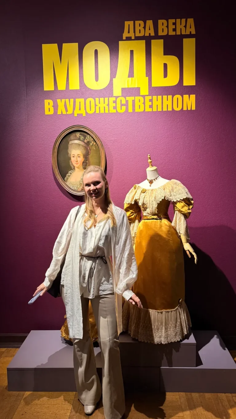 2500+ экспонатов: открытие выставки моды - Image 04 (March 6, 2026)